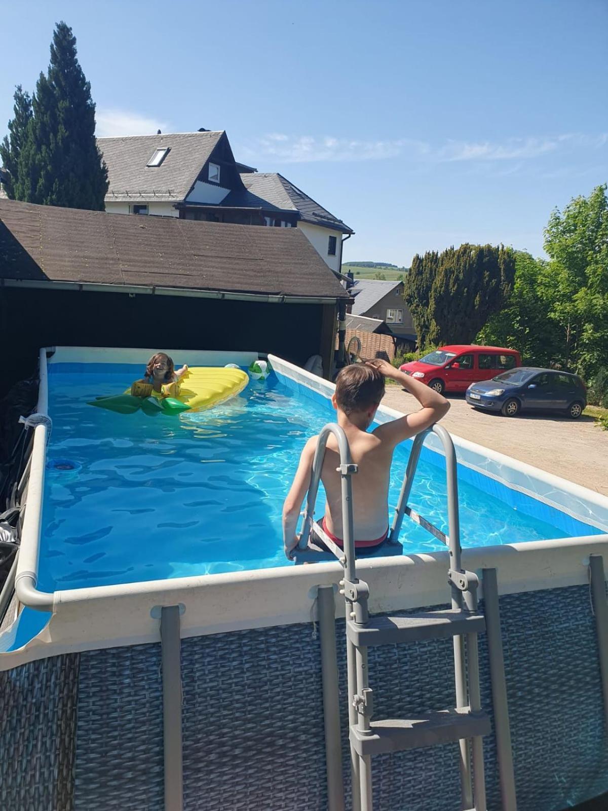 Familienfreundliche Ferienwohnung Erzgebirge Schneeberg  Exterior foto